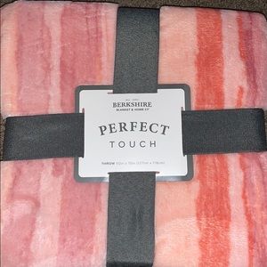 brand new berkshire blanket